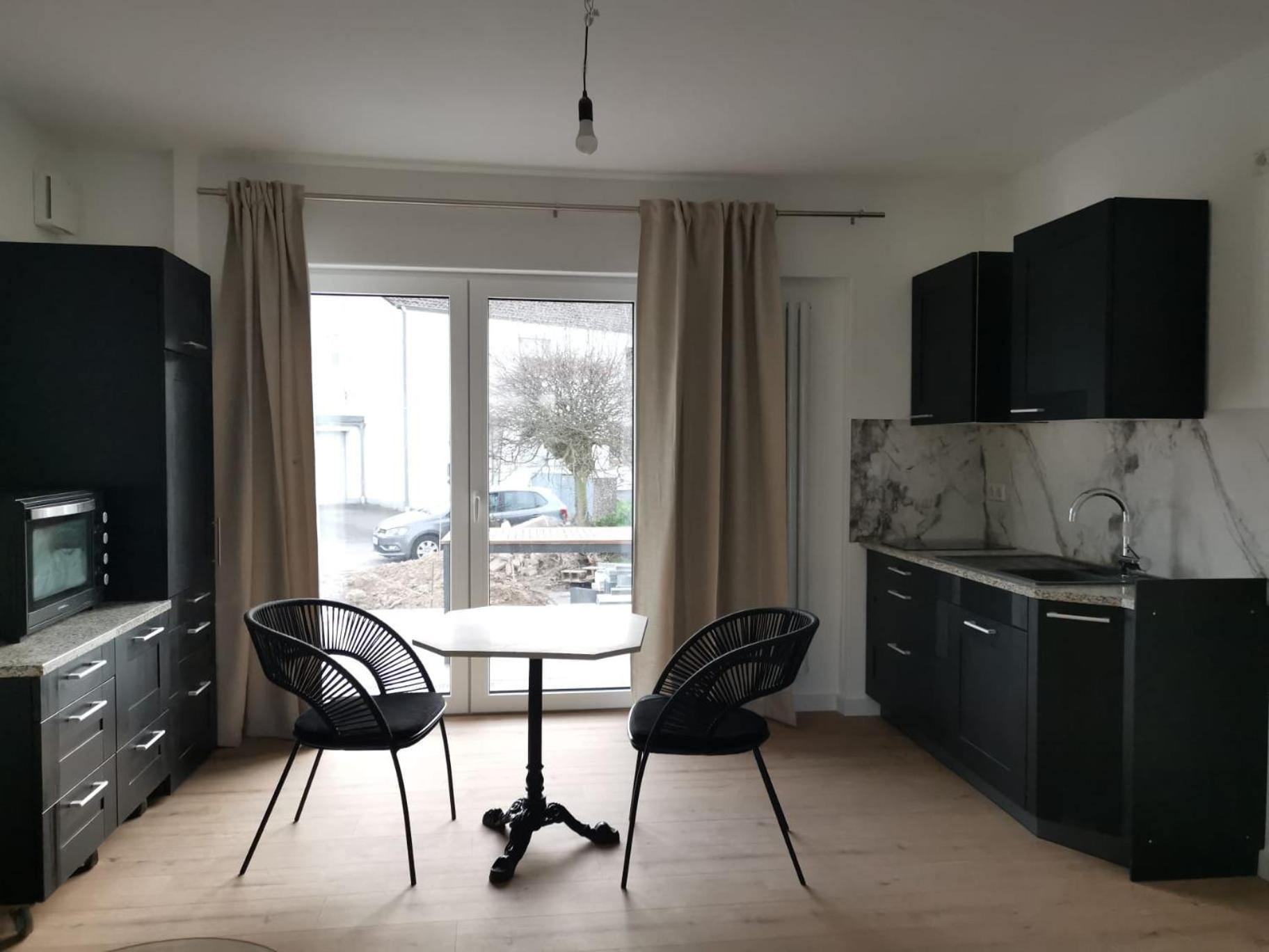 Modernes Stilvoll Eingerichtetes Appartement Rosrath Ngoại thất bức ảnh